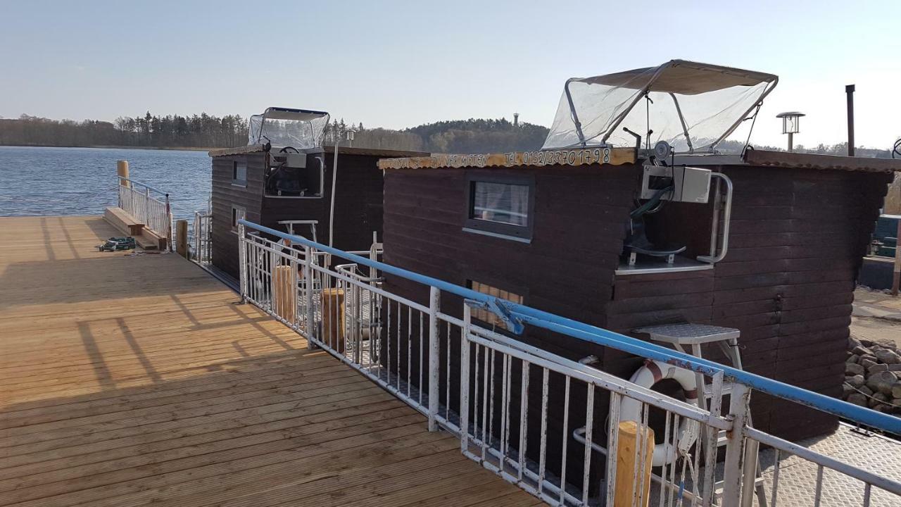 Hausboot Krakow Am See Forelle 1 Und 2 Екстериор снимка
