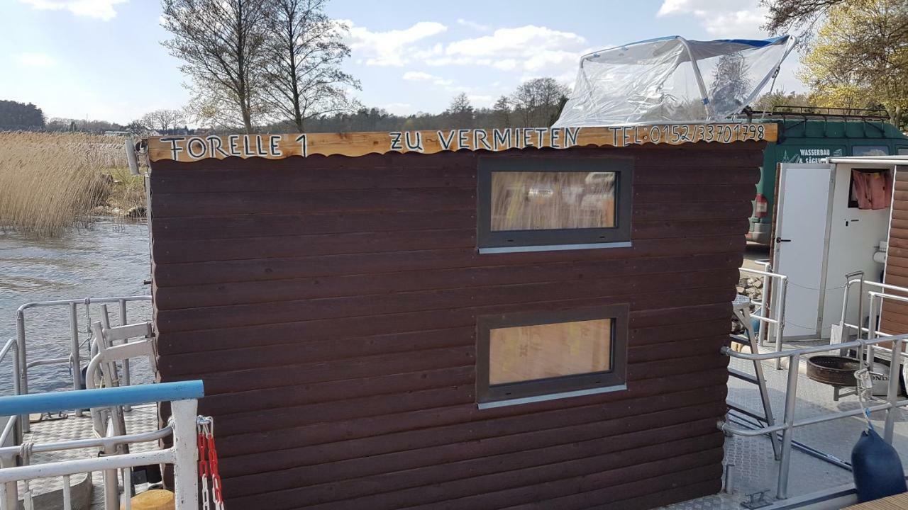 Hausboot Krakow Am See Forelle 1 Und 2 Екстериор снимка